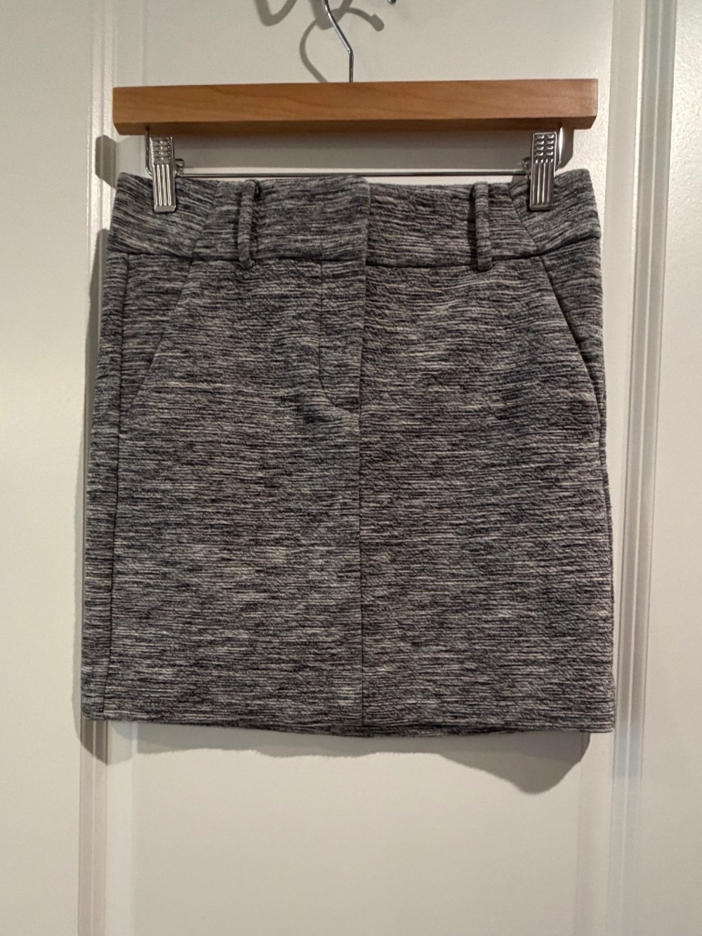 LOFT Petite Gray Tweed Marled A-Line Mini Skirt - Size 0P